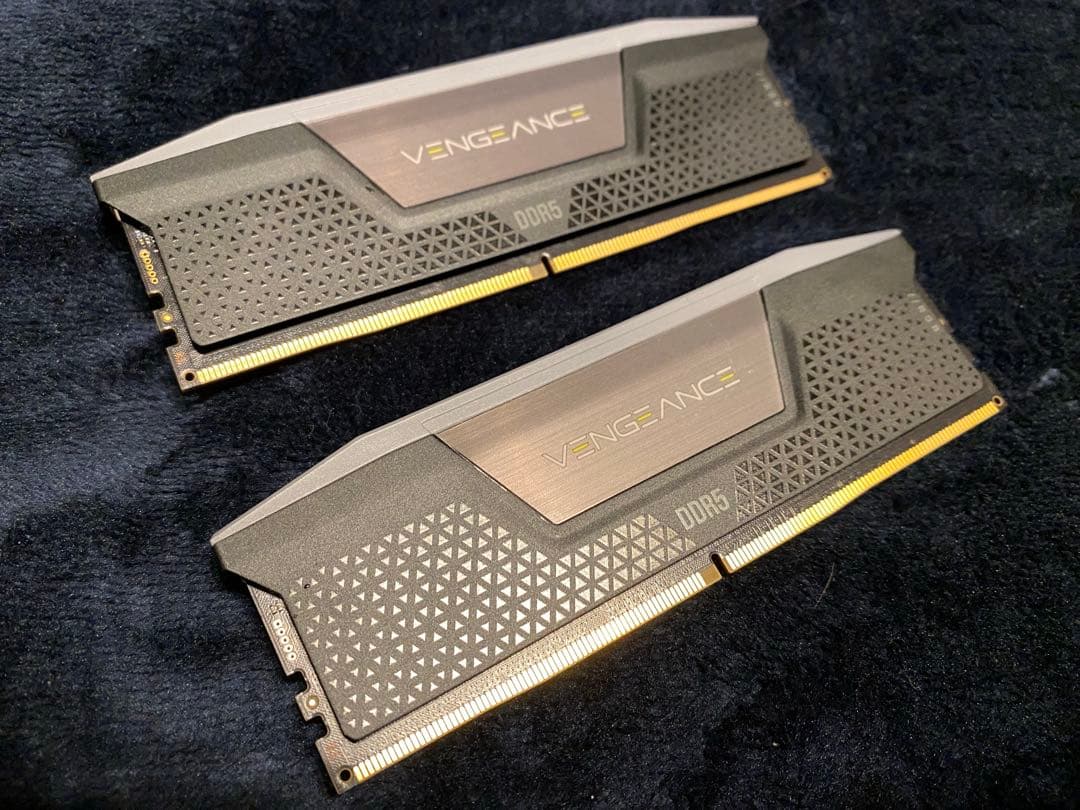 メモリー Corsair Vengeance RGB DDR5 6000mhz 32GB
