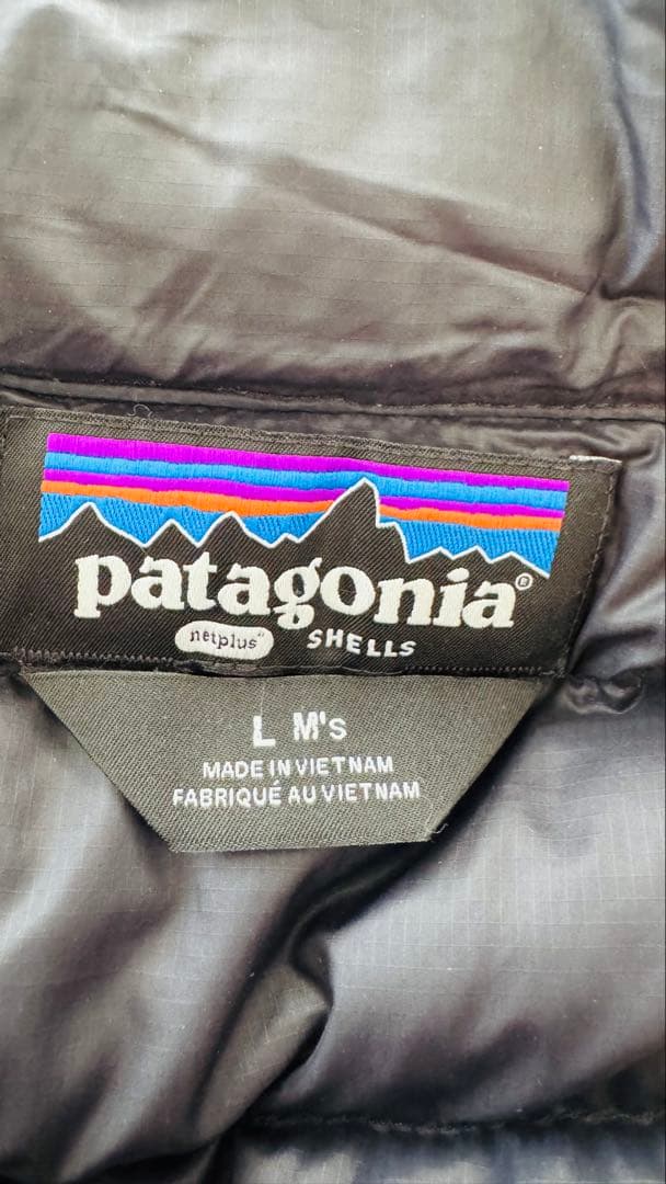 Patagonia ブラック ダウンベスト