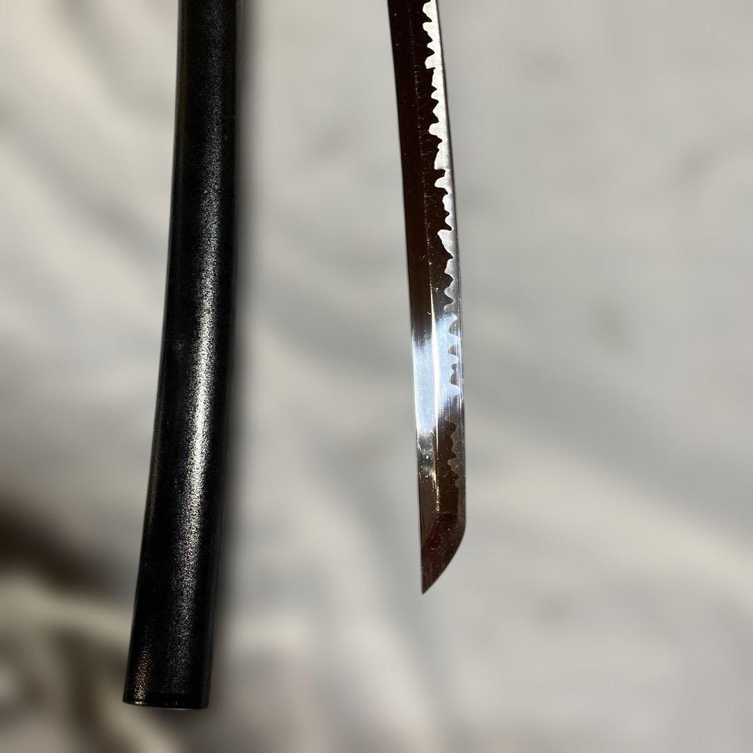 模造刀 濃紺柄 金縁金龍丸鍔 黒梨地鞘