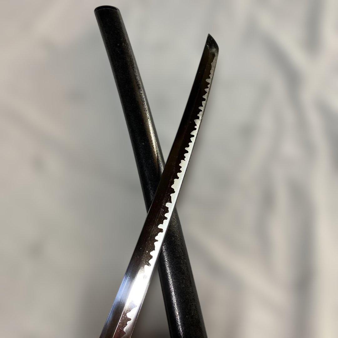 模造刀 濃紺柄 金縁金龍丸鍔 黒梨地鞘