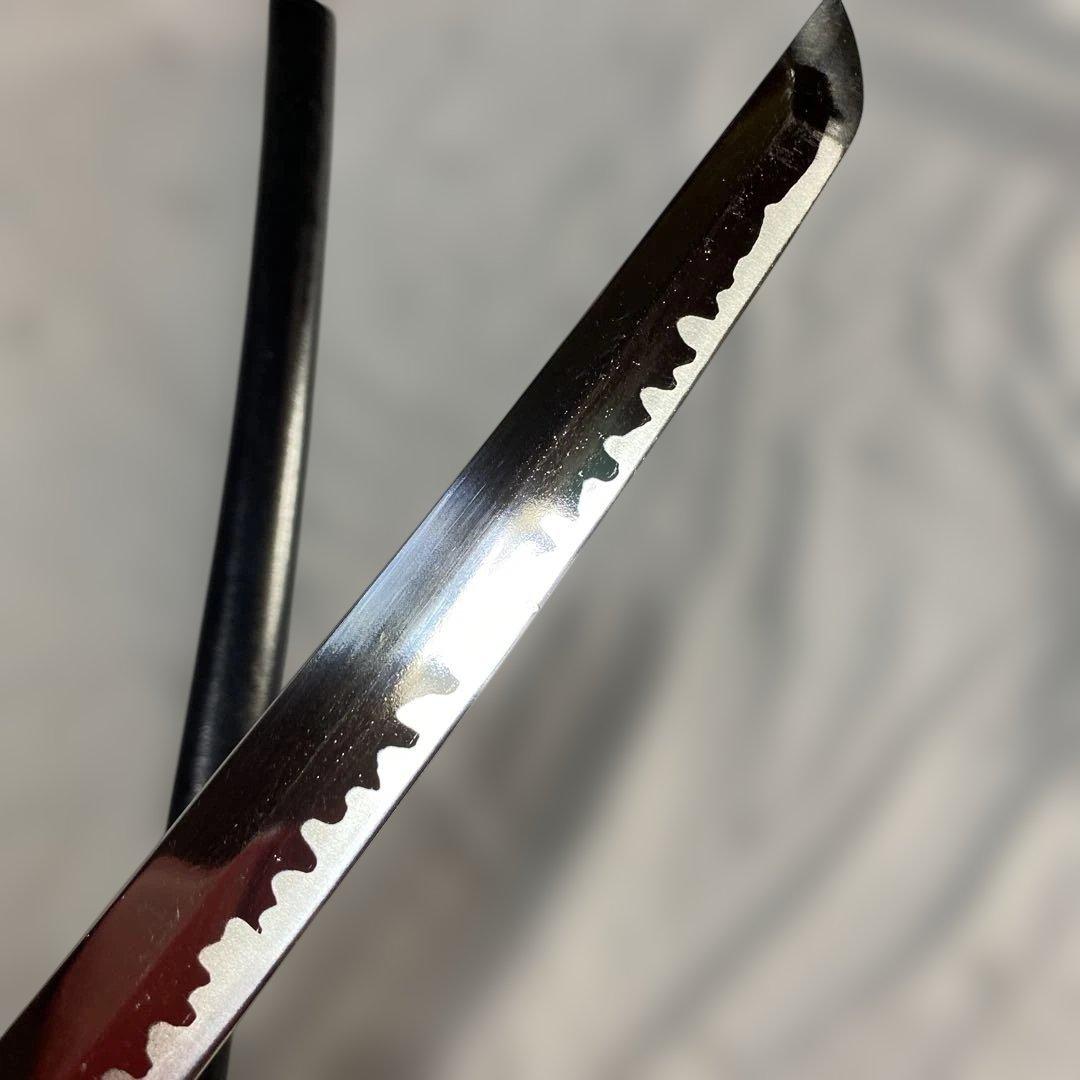 模造刀 濃紺柄 金縁金龍丸鍔 黒梨地鞘