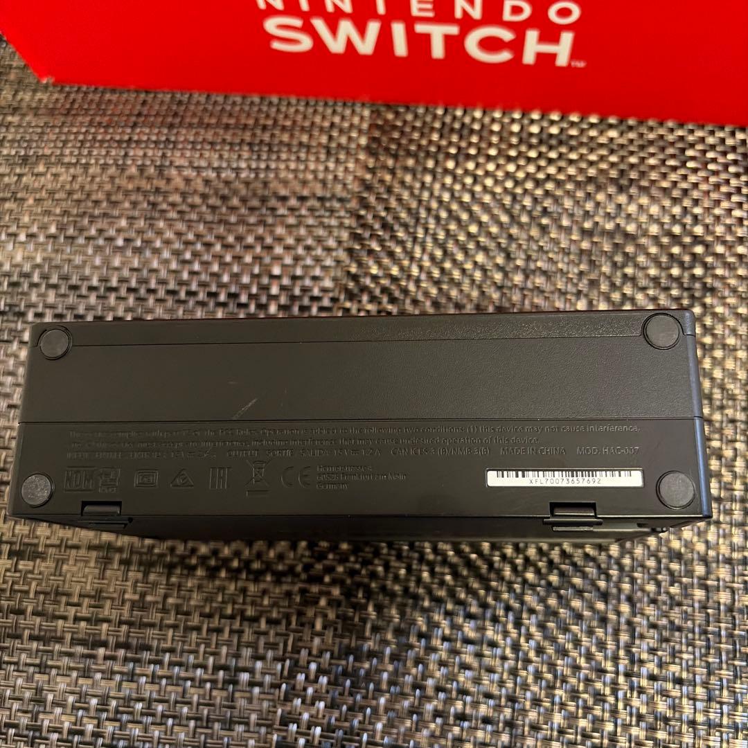 Nintendo Switch (L)ネオンパープル/(R)ネオンピンク