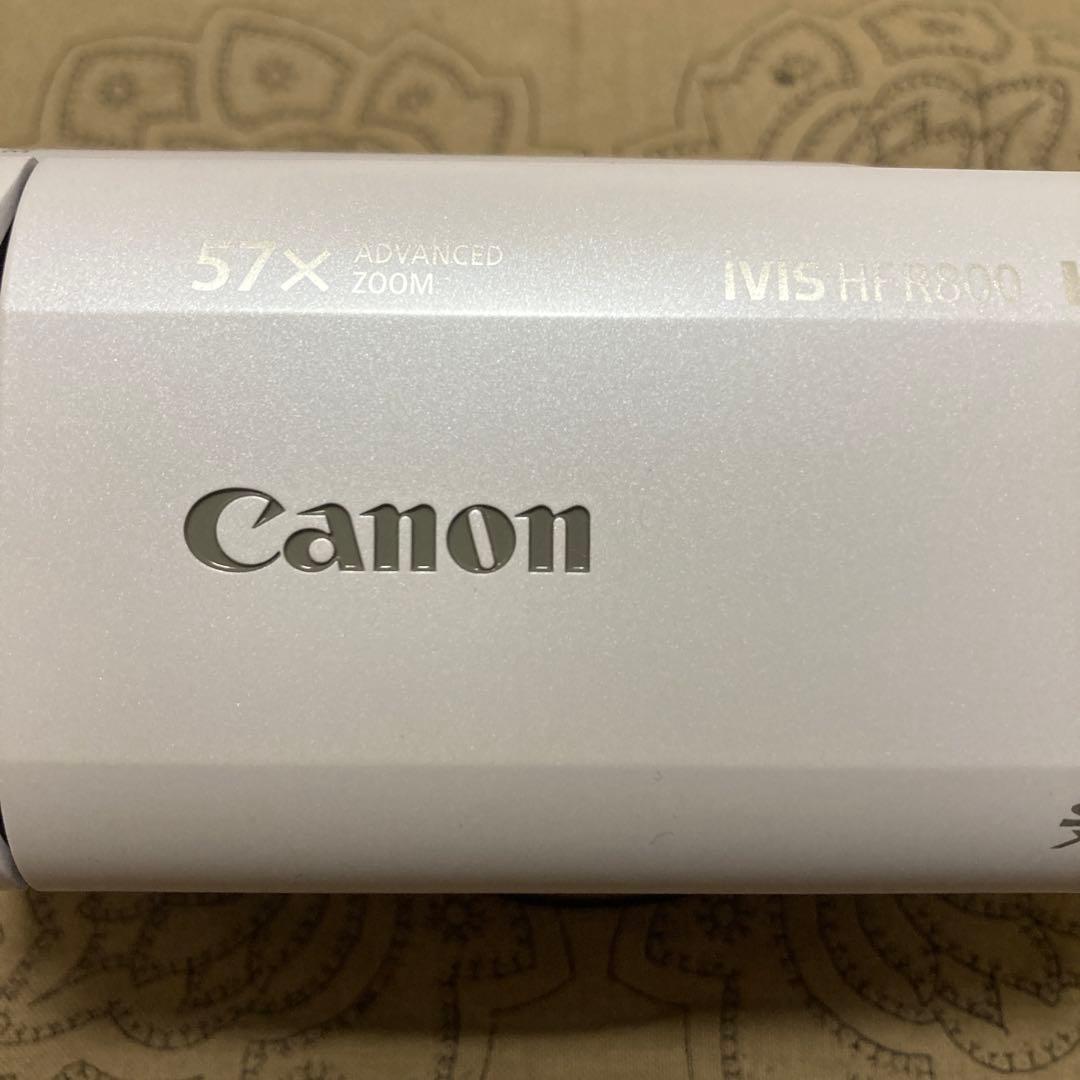 ほぼ新品 Canon iVIS HF R800 ホワイト ビデオカメラ