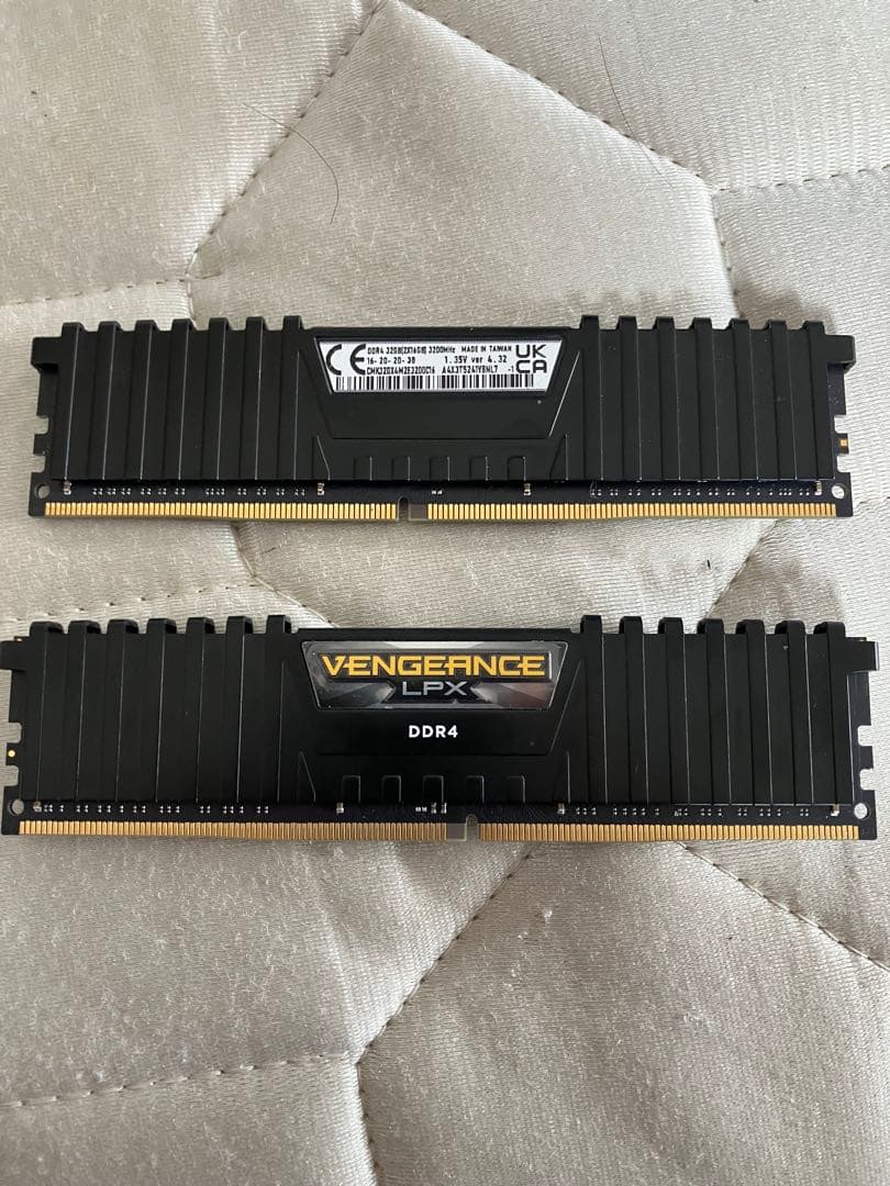 Vengeance LPX DDR4 メモリー　16x2 32GB