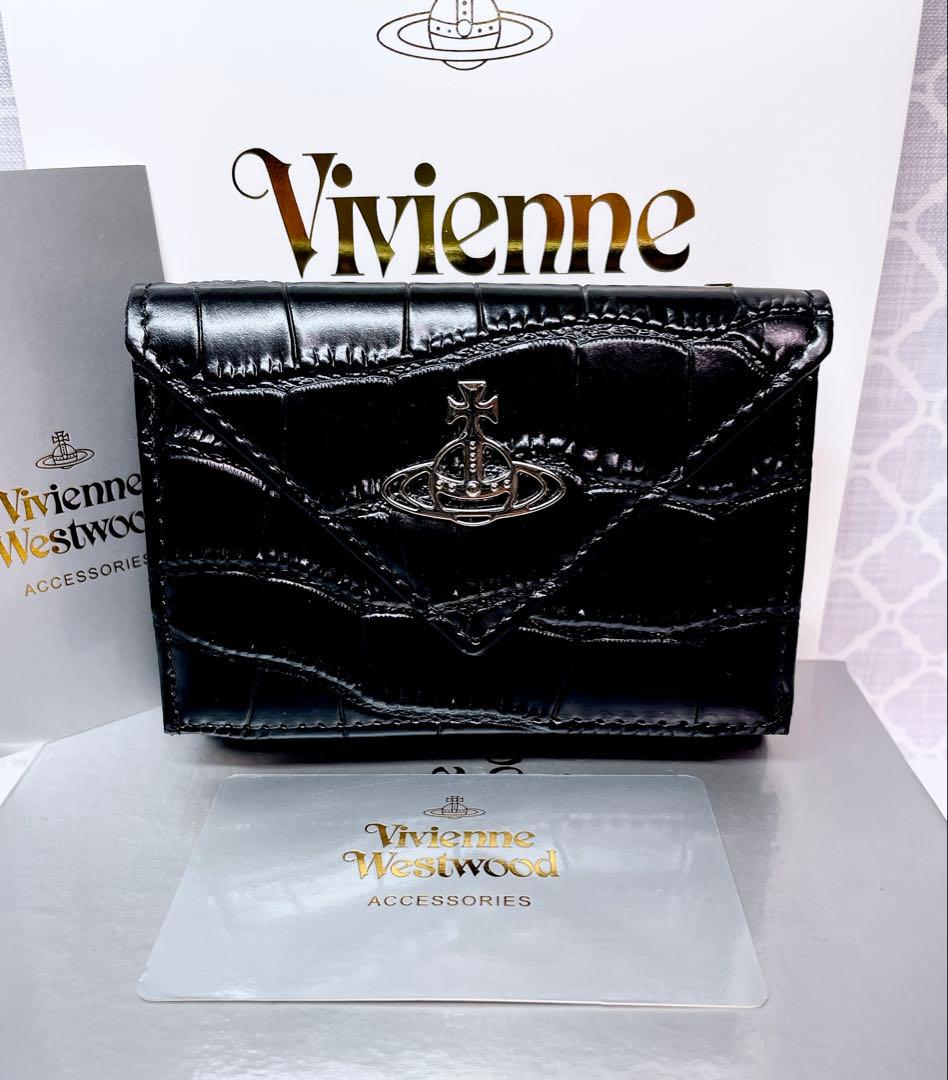 新作【内柄も素敵☆最新】Vivienne Westwood 三折財布 黒