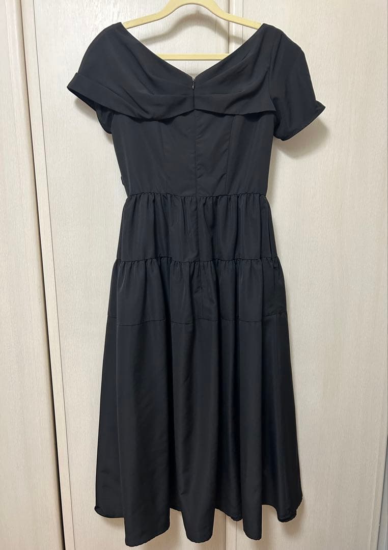 ワンピース herlipto Twisted Ribbon Tiered Dress