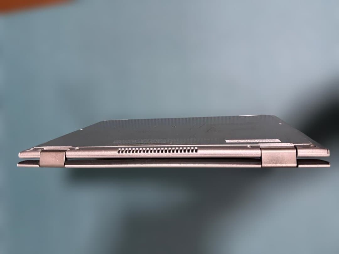 わけあり・DELL タッチディスプレイ付ノート Inspiron 3158