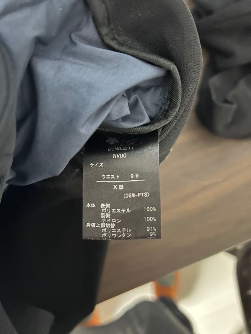 デサント　ダウンハイブリッドパンツ