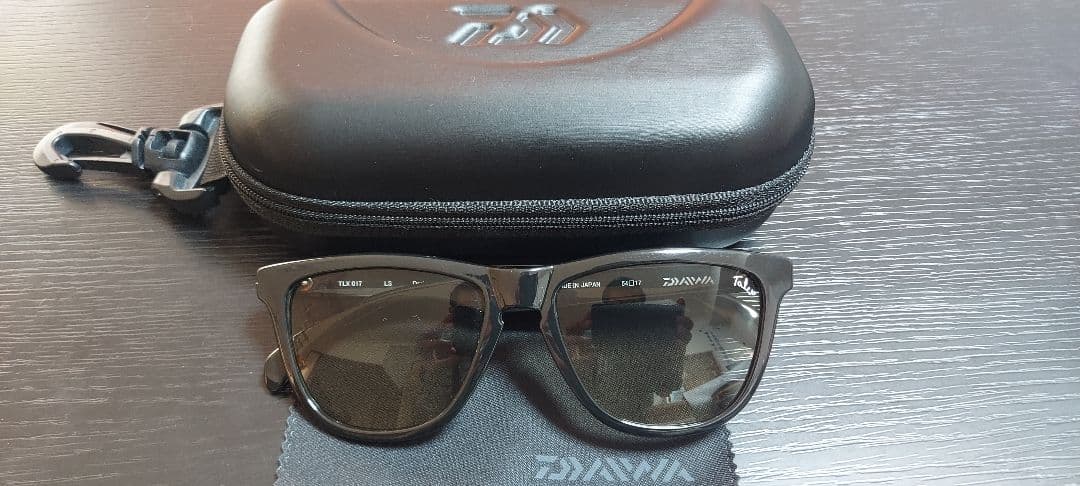 DAIWA TLX-017 偏光サングラス タレックスレンズ