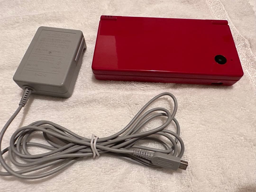ニンテンドーDSi レッド 本体、充電器