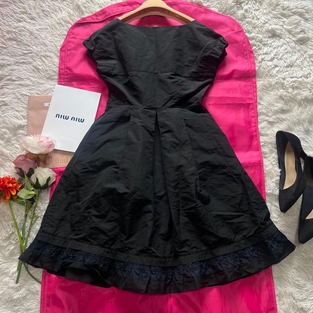 【良品】 MIU MIU フレアワンピース ブラック 膝丈 半袖 38