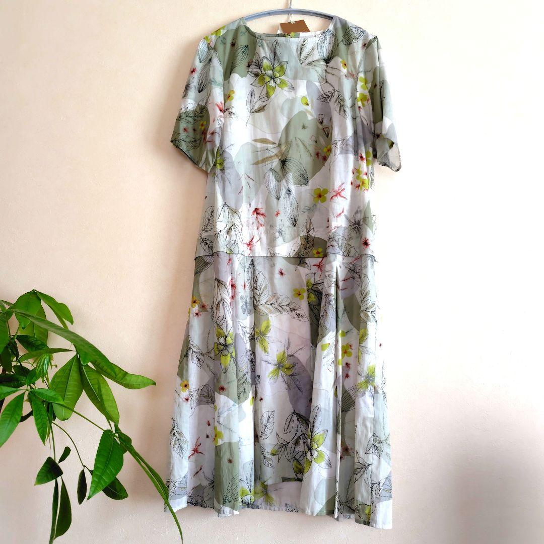 美品　花柄 半袖ワンピース