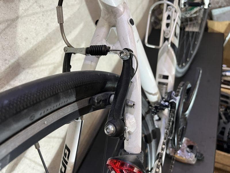 GIANT CROSTAR sizeS アルミ　ホワイト　クロスバイク