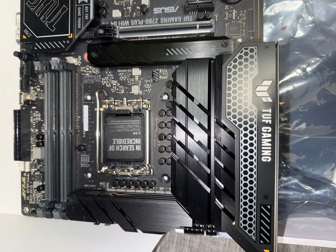 マザーボード ASUS TUF GAMING Z790 PLUS WIFI D4