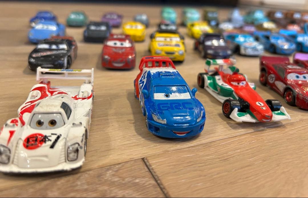 カーズ　ミニカー　まとめ売り