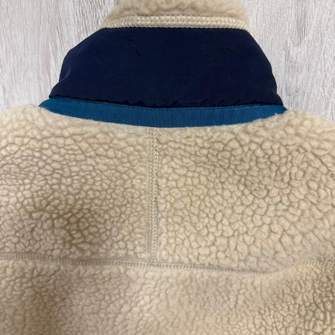 patagonia フリース ベスト ベージュ/ネイビー