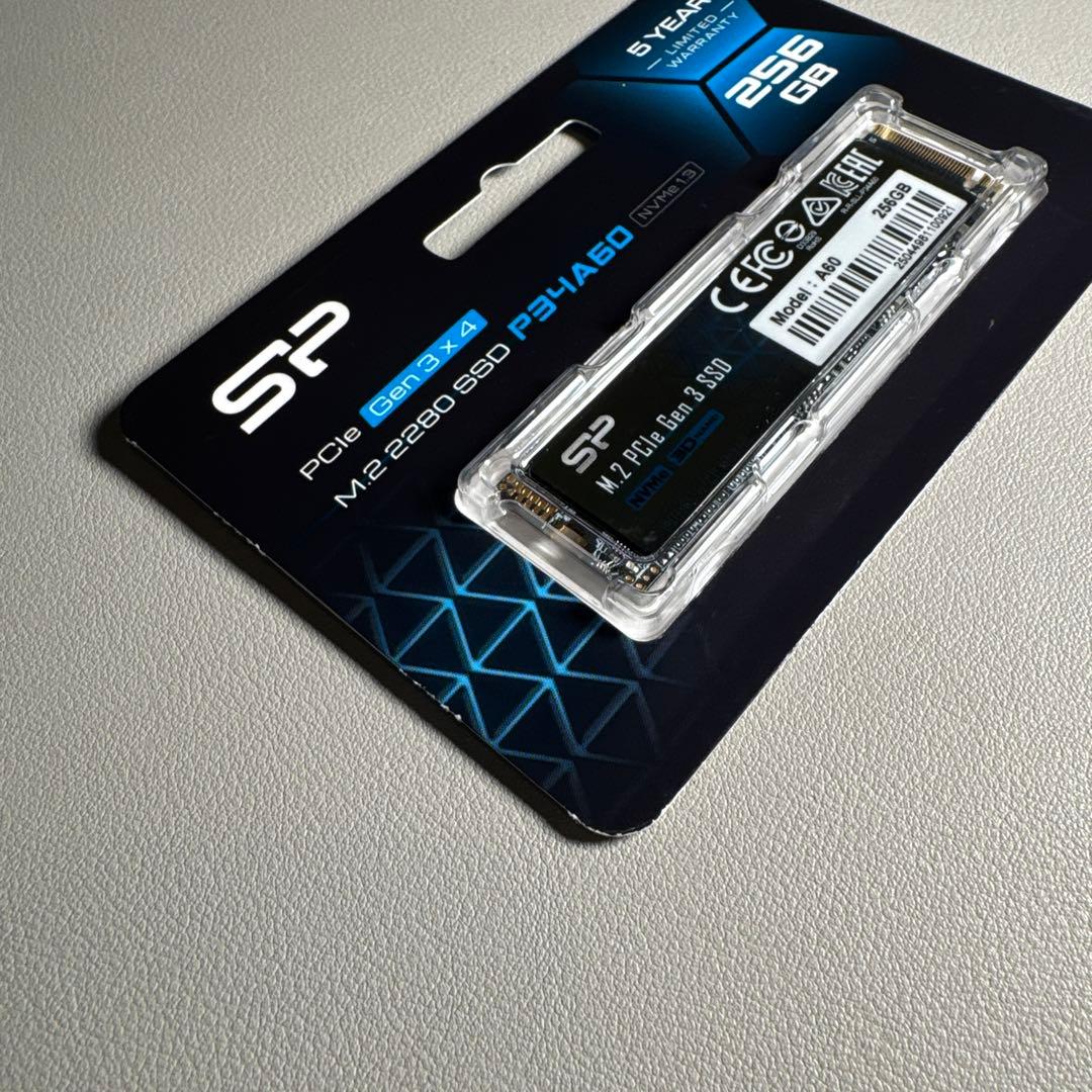 内蔵型SSD m.2 2280 sp pcle gen 3 ssd P34A60 256gb