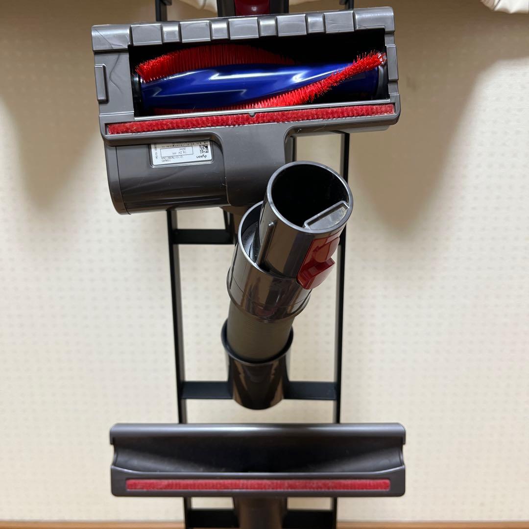 Dyson V8 absoluteフルセットジャンク(バッテリー交換要)