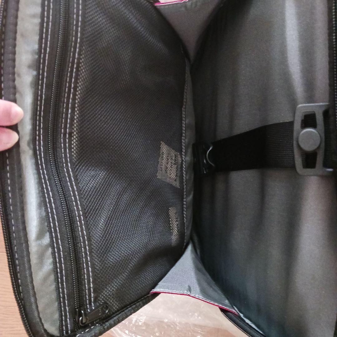 Victorinox 中型 スーツケース 2輪 スーツ収納 黒 ビジネス 旅行