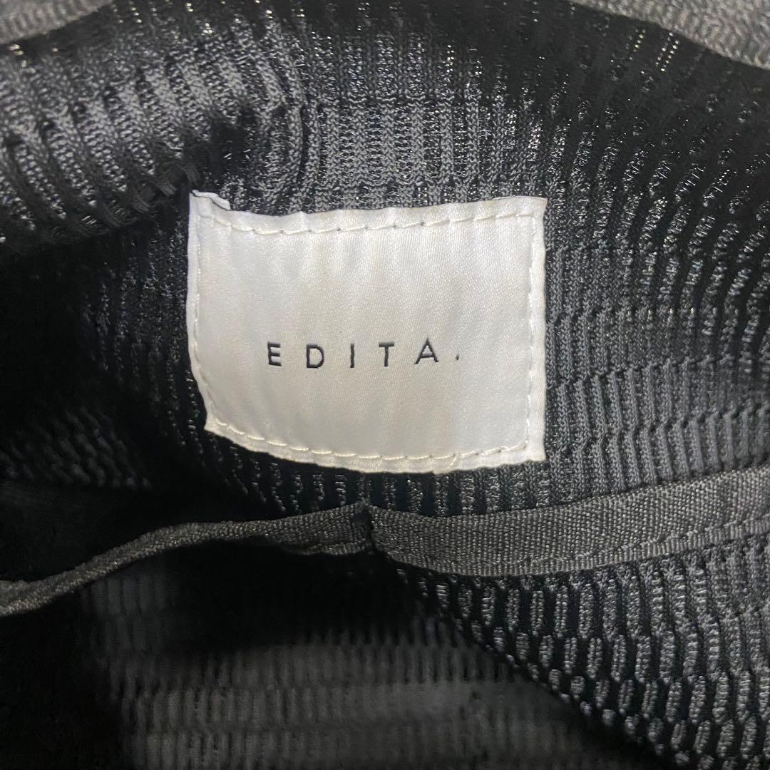 極美品 EDITA. エディータ 洗濯可 ボディバッグ ショルダーバッグ mm黒