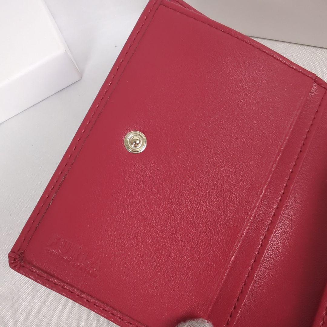 【新品 未使用級】FURLA フルラ 二つ折り 財布 ジップ