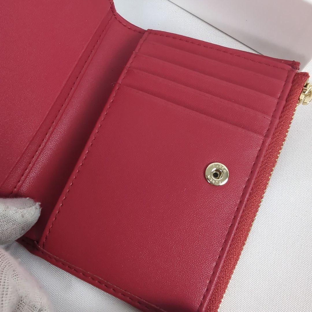 【新品 未使用級】FURLA フルラ 二つ折り 財布 ジップ