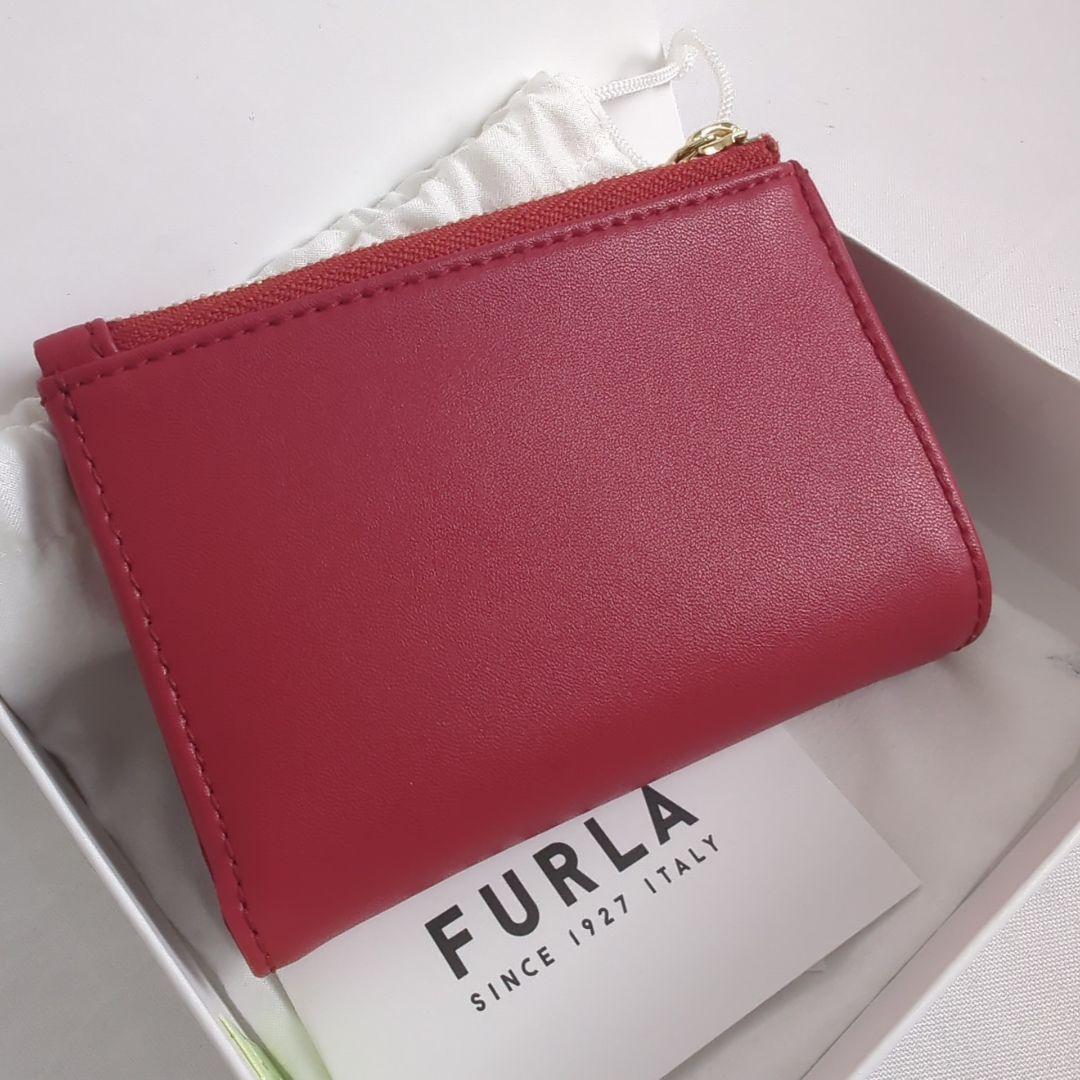 【新品 未使用級】FURLA フルラ 二つ折り 財布 ジップ