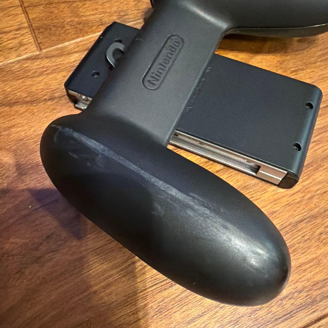 Nintendo Switch 本体 イエロー/ブルー/レッド