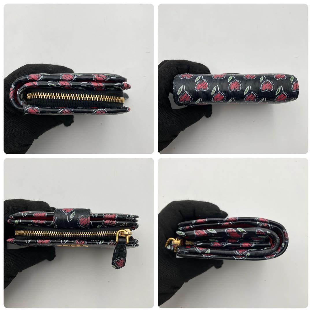 極美品　プラダ ハート柄 二つ折り財布 コンパクトウォレット レザー