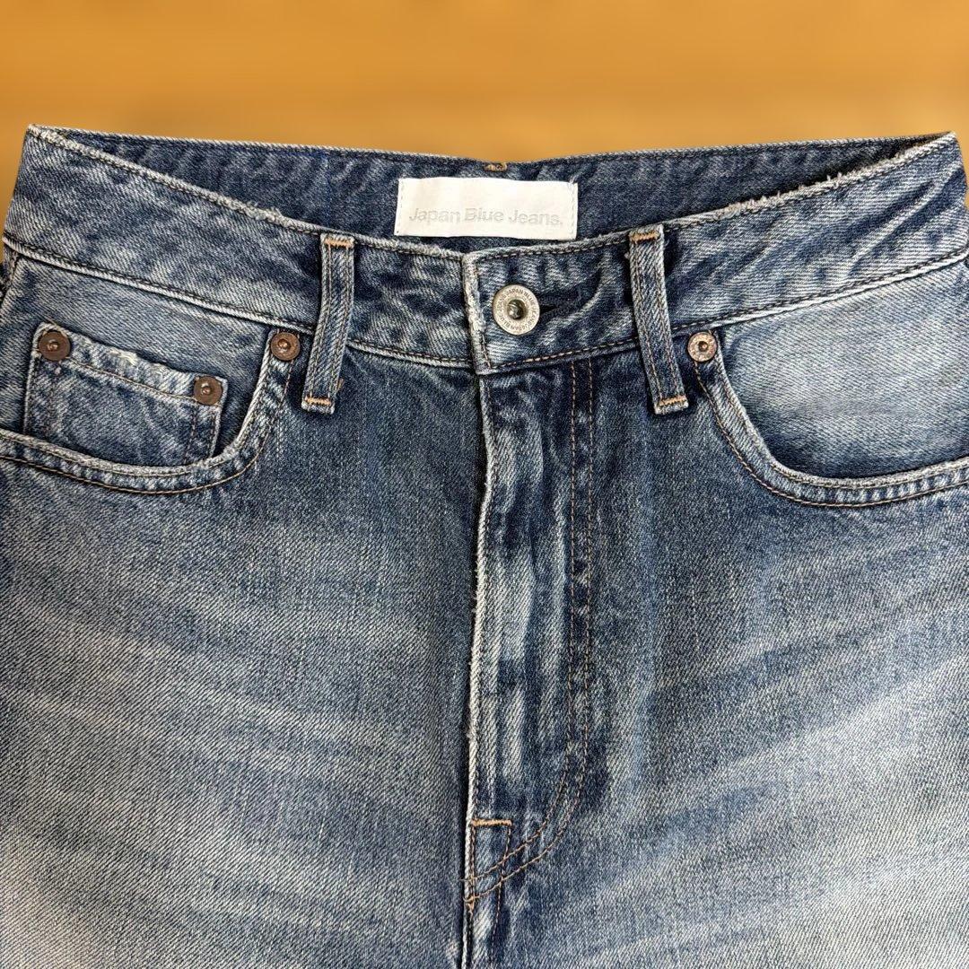 【Japan Blue Jeans】ダメージストレートジーンズ 11oz