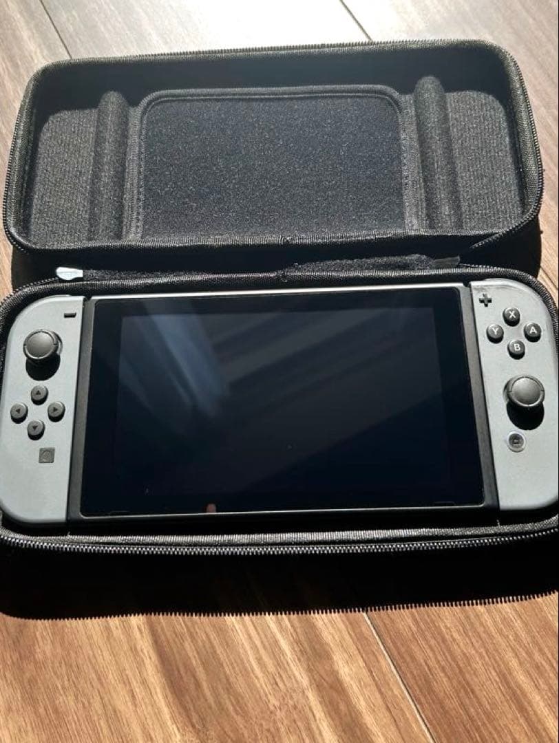 第2世代Nintendo Switch グレー 全付属品、おまけあり　美品