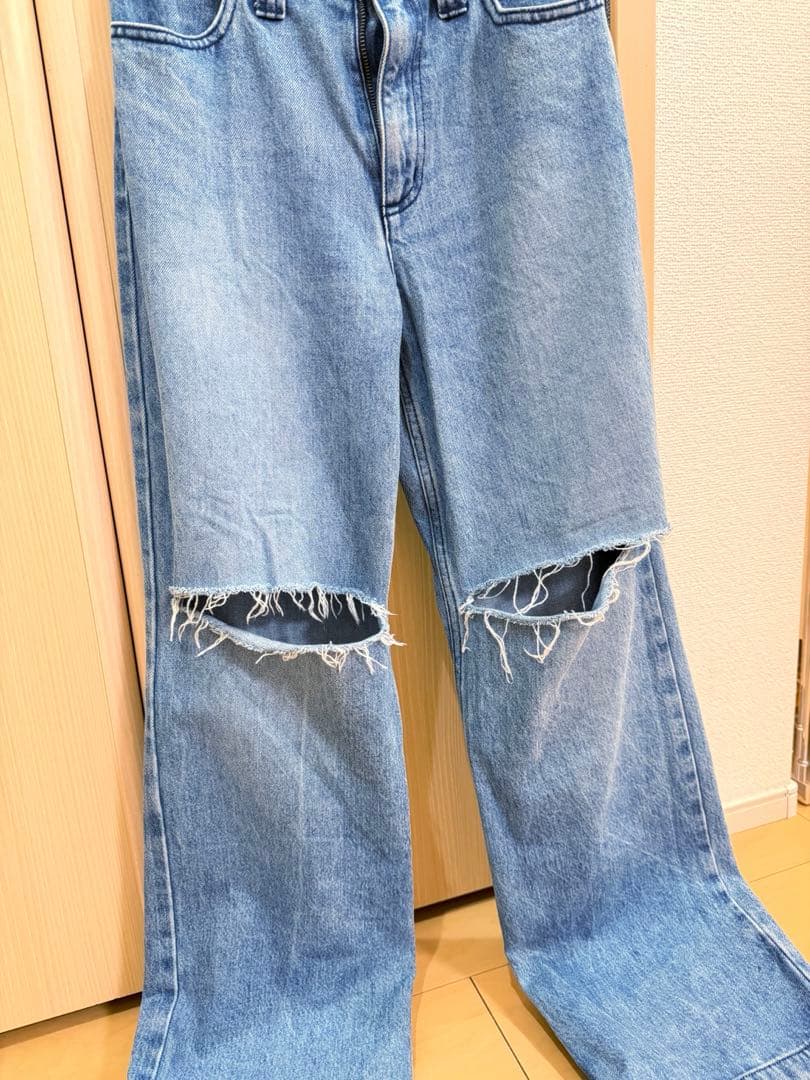 sheller OKAYAMA Crash flare denim ライトブルー