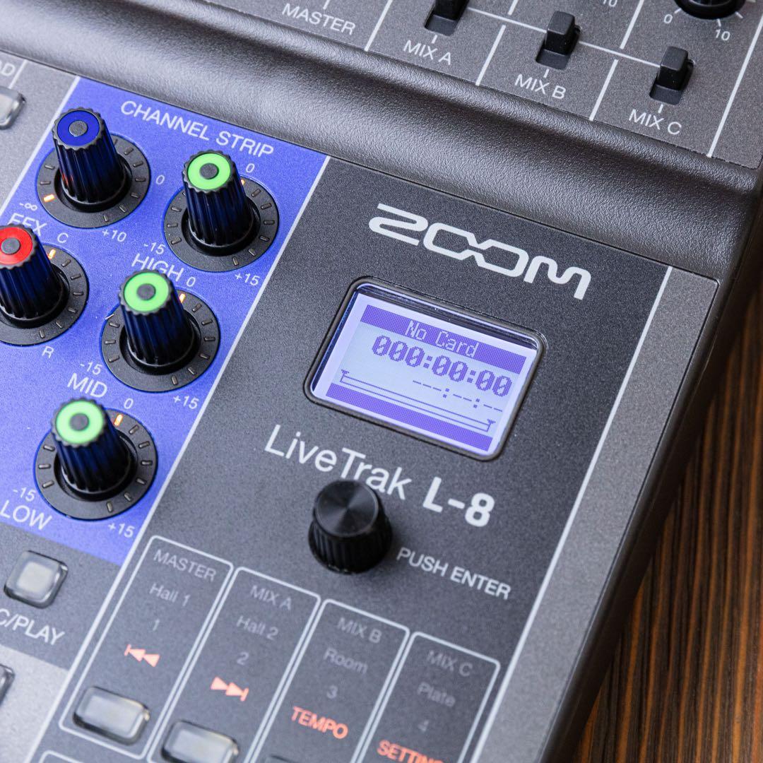 【美品②】ZOOM LiveTrak L-8 8chミキサー/レコーダー