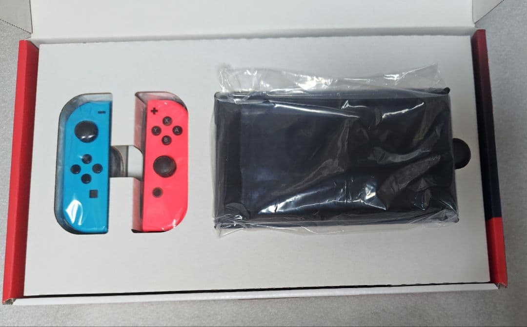 あ*)様 任天堂 Switch 本体 ＋ SDカード 2枚 ・ ケース