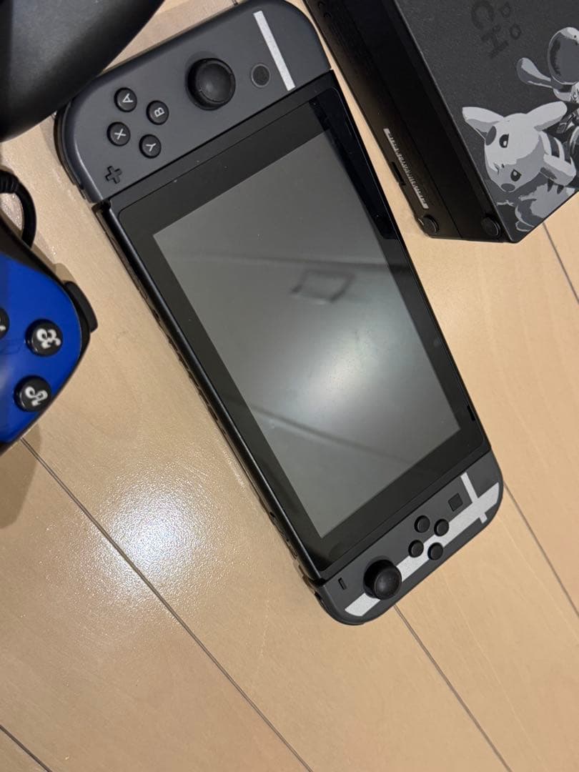 希少品Nintendo Switch スマブラエディション プロコン３つ