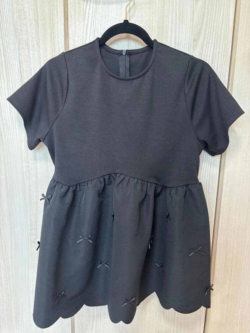 Fit more フィットモア 裾スカラップリボンカットソー