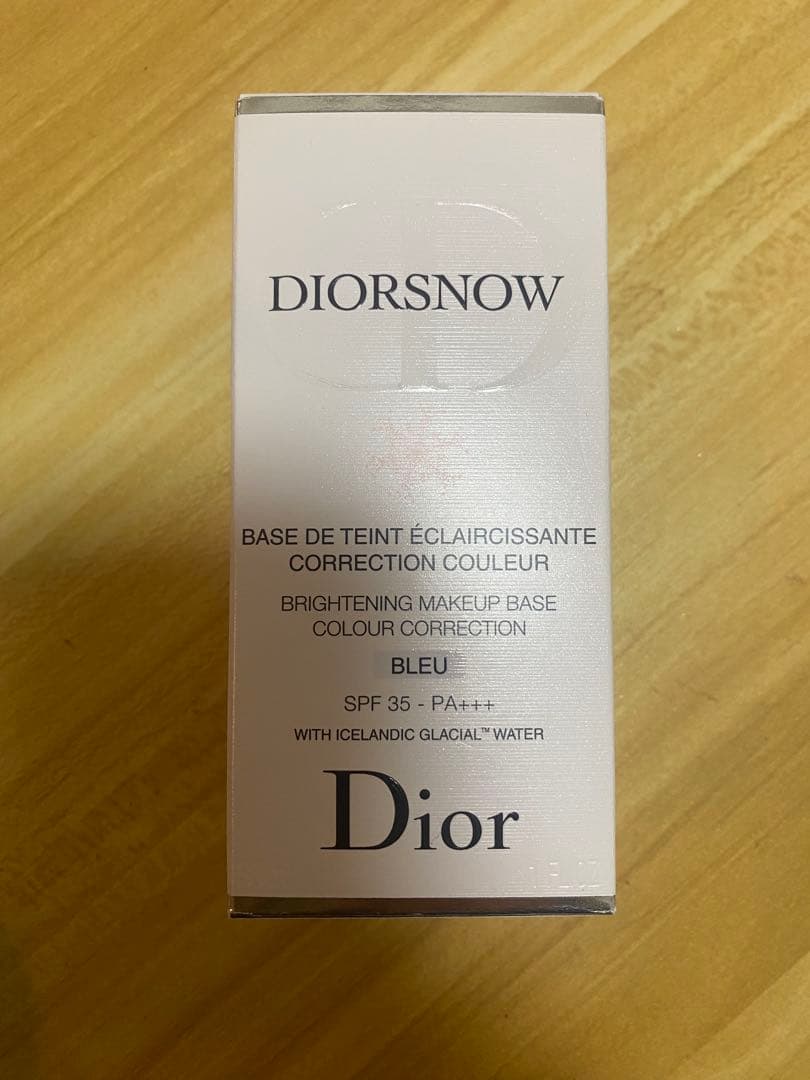 『新品未使用』Dior スノーメイクアップベースSPF35 PA+++ 30ml
