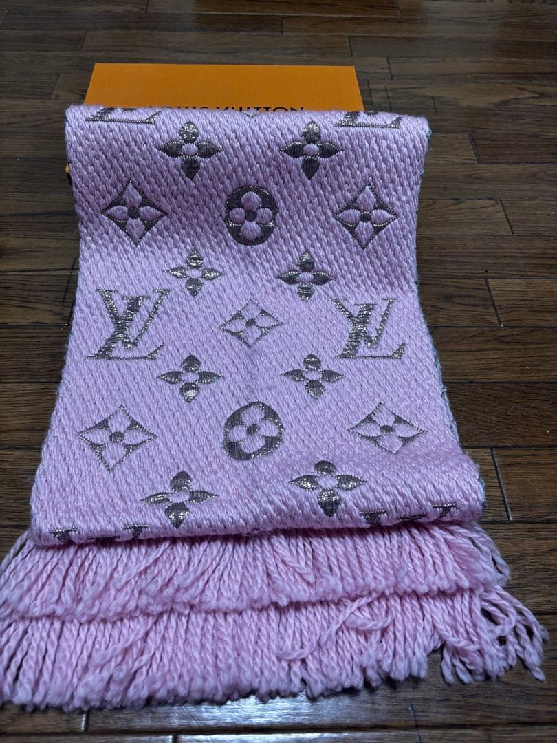 LOUIS VUITTON ピンク モノグラム マフラー