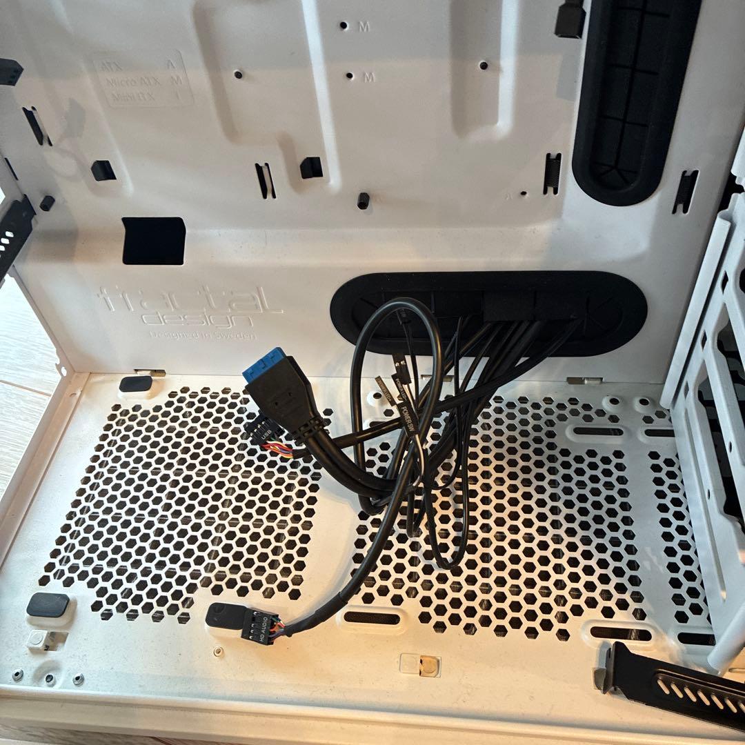 Fractal Design Define R5 PCケース（中古）
