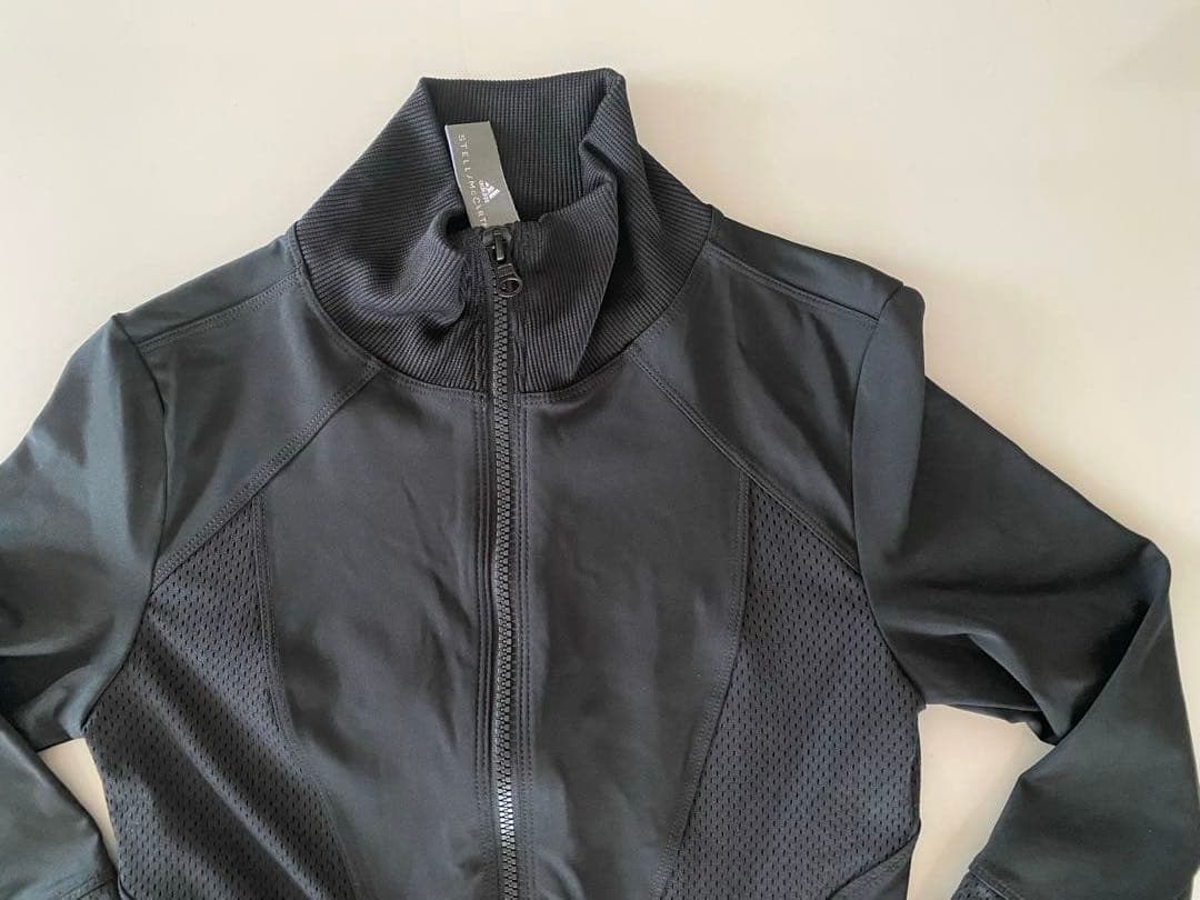 新品未使用　adidasbyStellaMcCartney　ランニングウェア　M