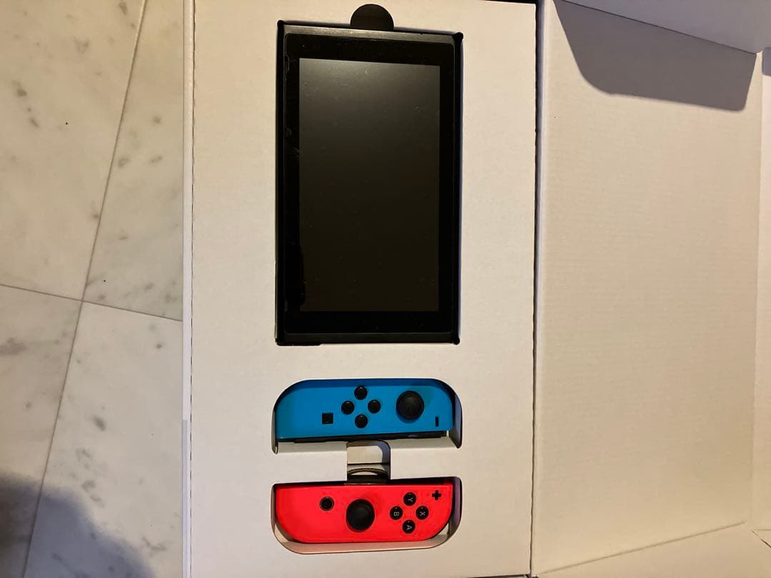【未対策機】Nintendo Switch 本体 XAJ70005 箱付