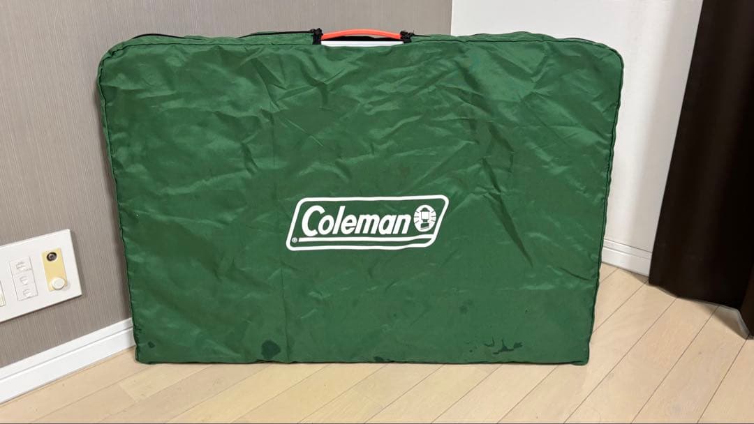 Coleman 折りたたみ式アウトドアテーブル