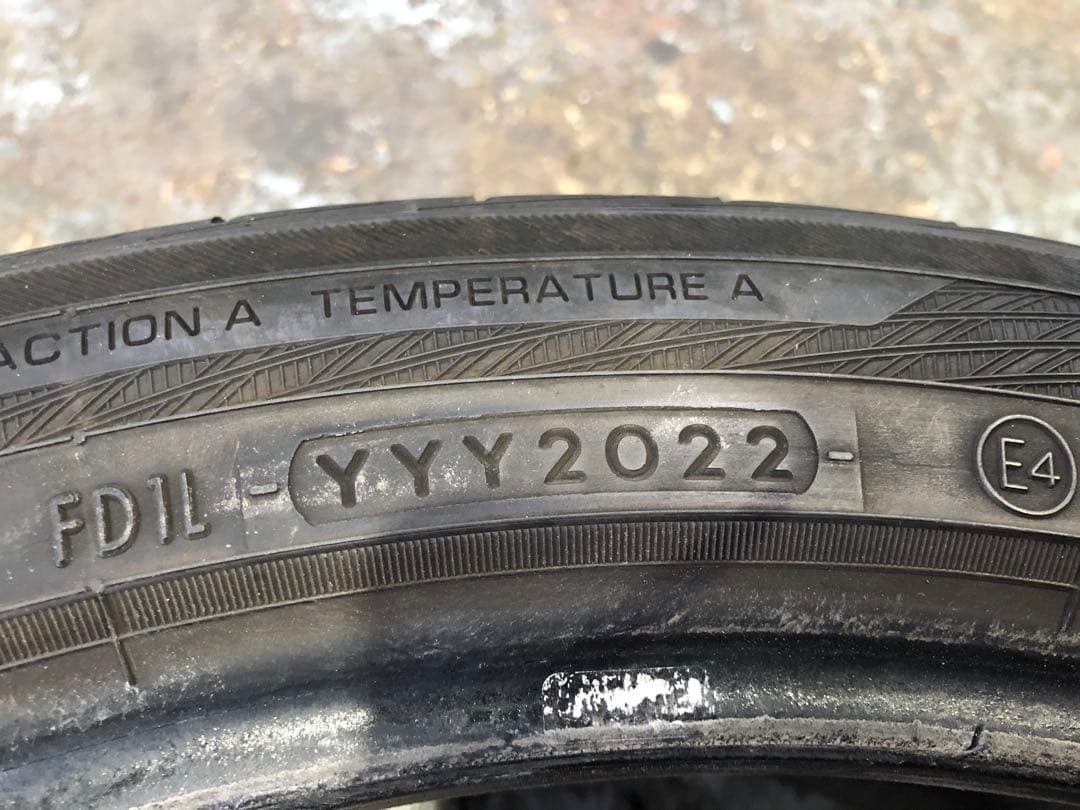 YOKOHAMA ADVAN dB V552 245/40R20 2本セット