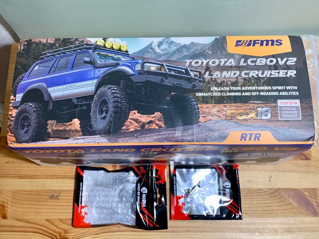 美品 FMS FCX18 トヨタ ランドクルーザー LC80 1/18