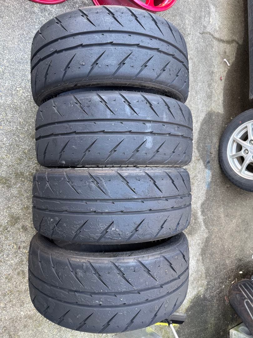 バリ山 SHIBATAIRE R23 TW200 215/40R17 4本