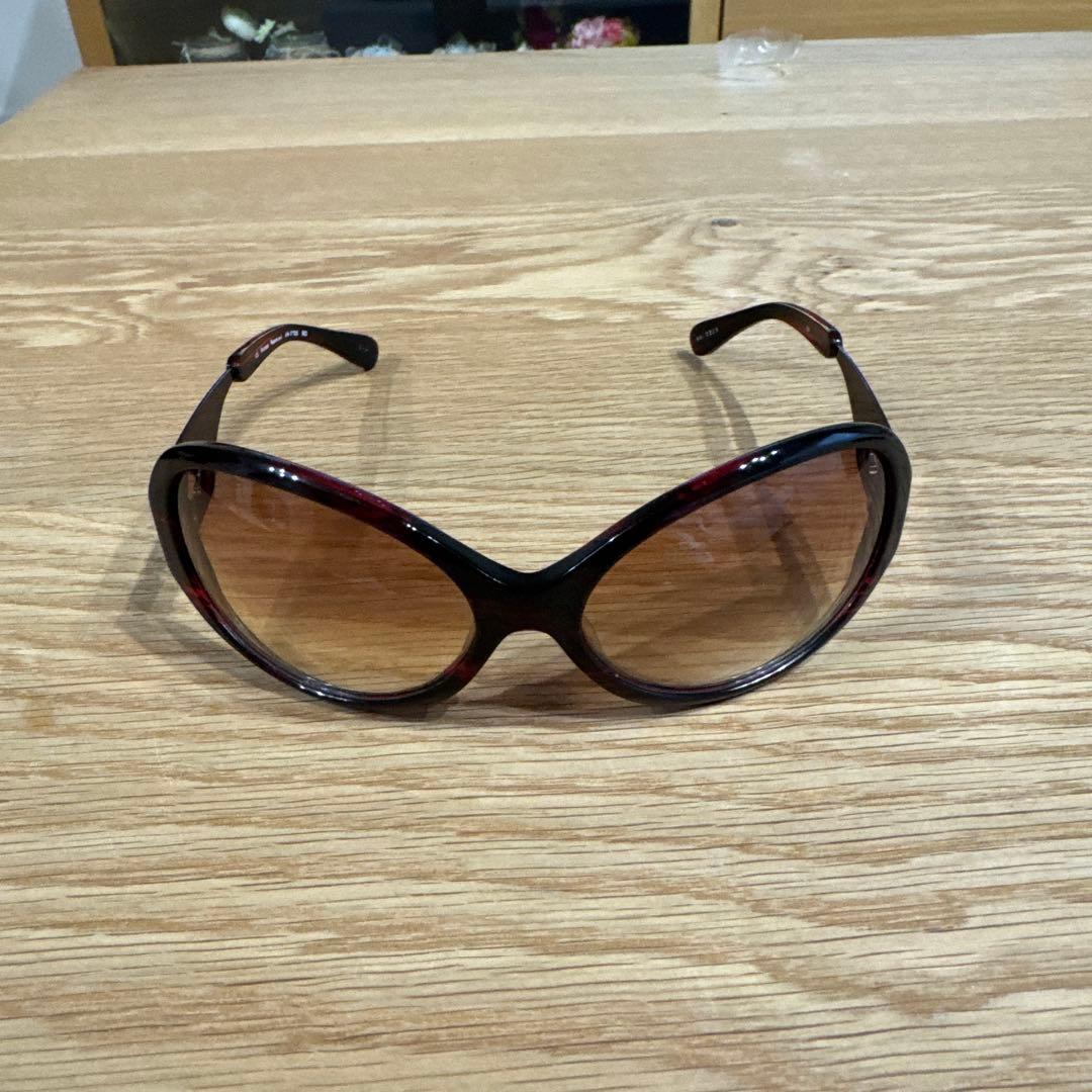 Vivienne Westwood HYDE着用モデルサングラス