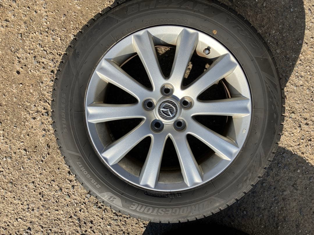 ブリザック vrx3 215/60r/17 、タイヤホイール4本セット