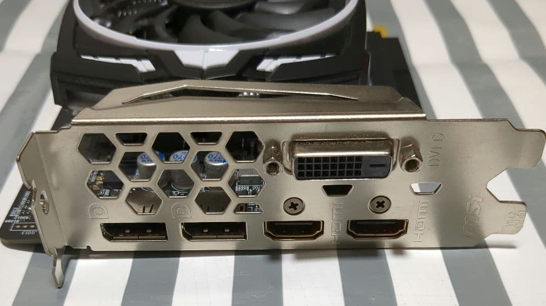 RADEON RX 580 8GB グラボ