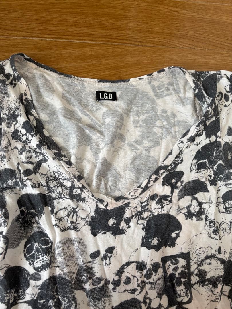 LGB ルグランブルー　スカルプリント Vネック Tシャツ