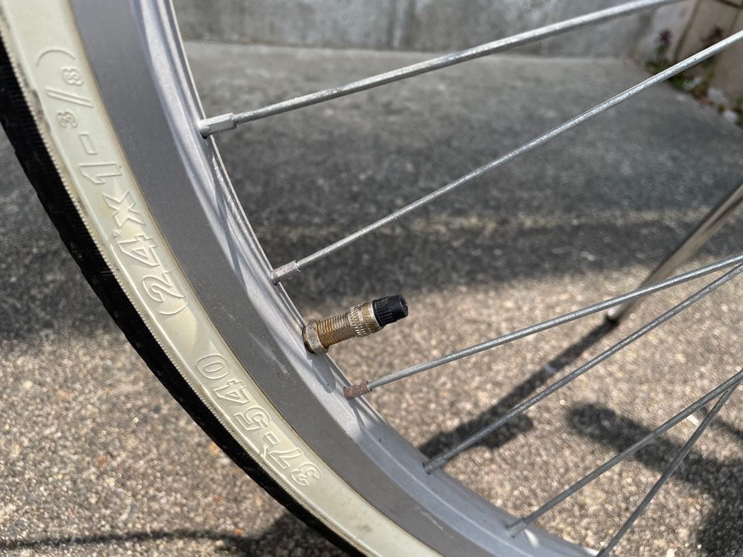 新潟　GRAPHIS 子供用自転車 24インチ ライト　鍵　折りたたみ　女の子